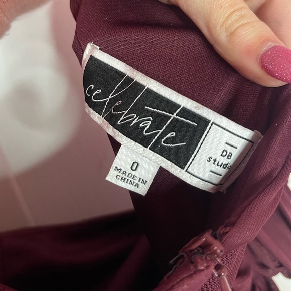 David’s Bridal dress - Picture 3 of 4